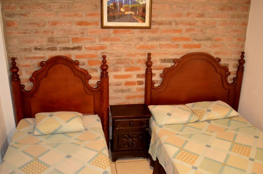 Hotel Villa Florencia Centro Historico San Salvador Kültér fotó