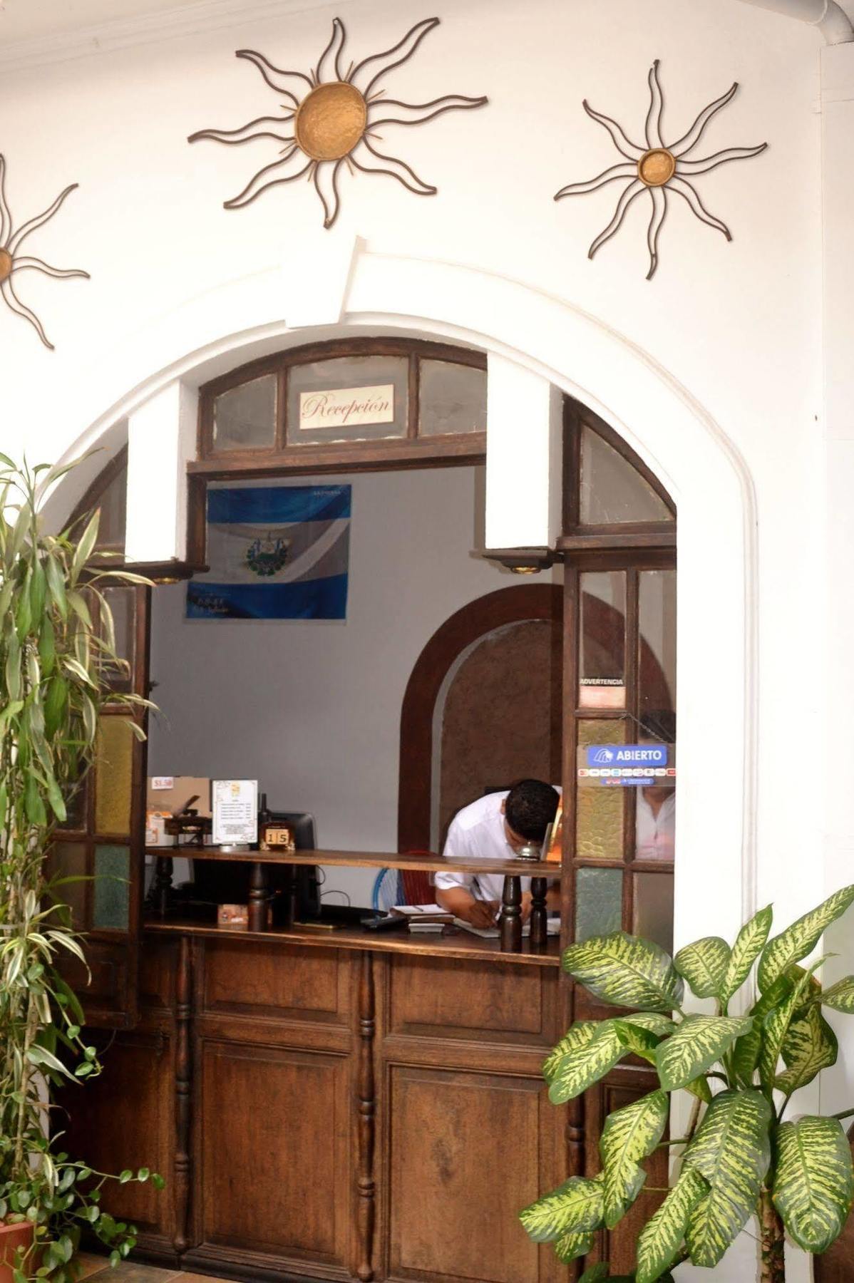 Hotel Villa Florencia Centro Historico San Salvador Kültér fotó